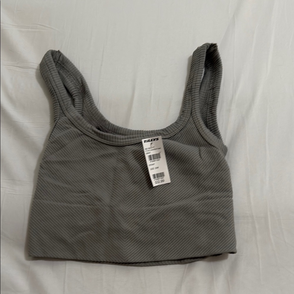 Tilly's Gray Fitted Crop Tank Top